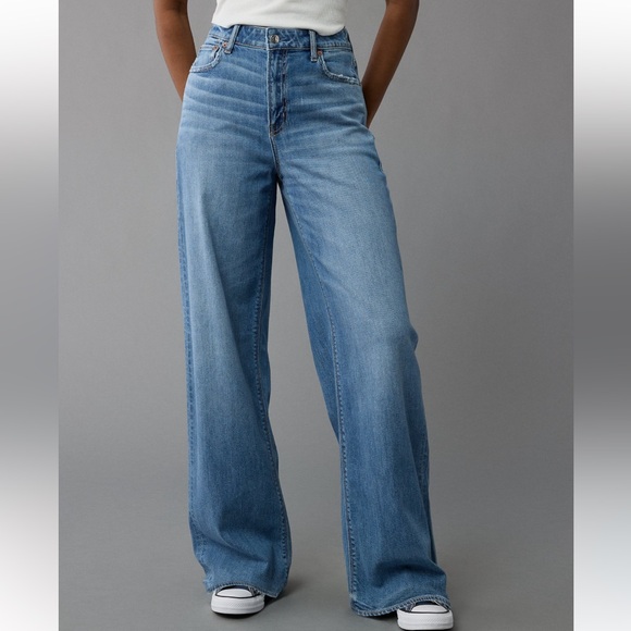 American Eagle Outfitters Denim - AE Dreamy Drape Stretch Super High Rise Baggy Wide-Leg Medium Bright Indigo 000
